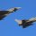 RIBEIRA - Dos aviones cazabombarderos supersónicos sobrevuelan el espacio aéreo de Aguiño y sobresaltan a vecinos